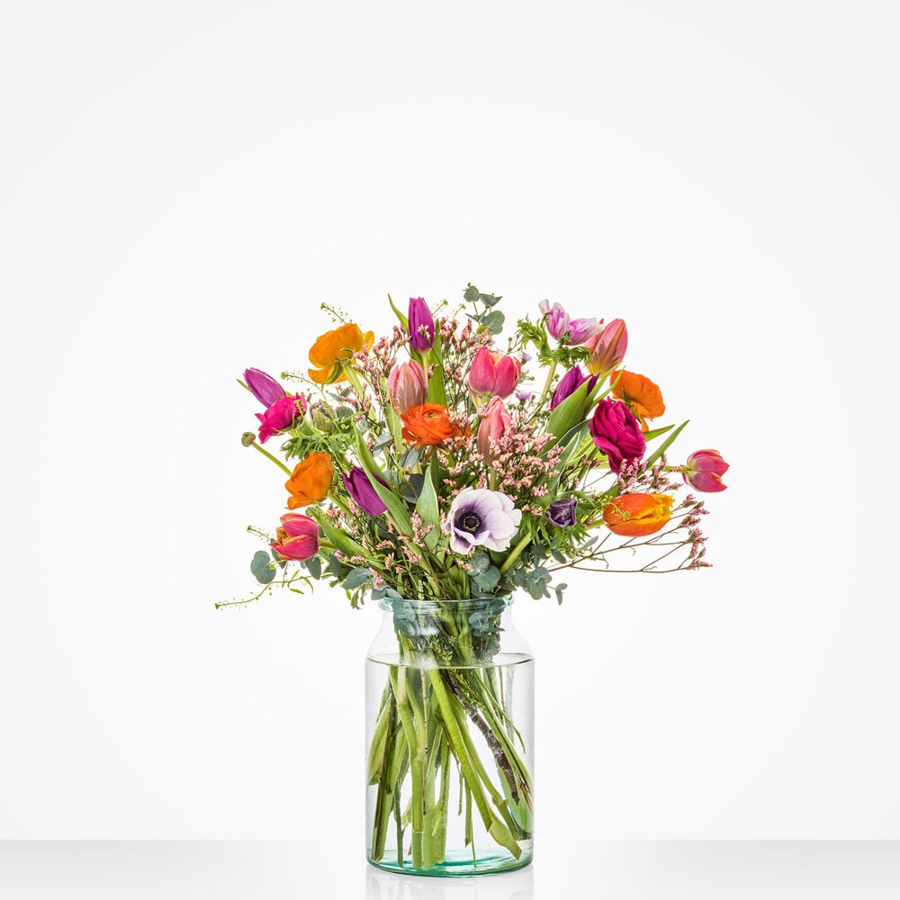 Happy spring bouquet