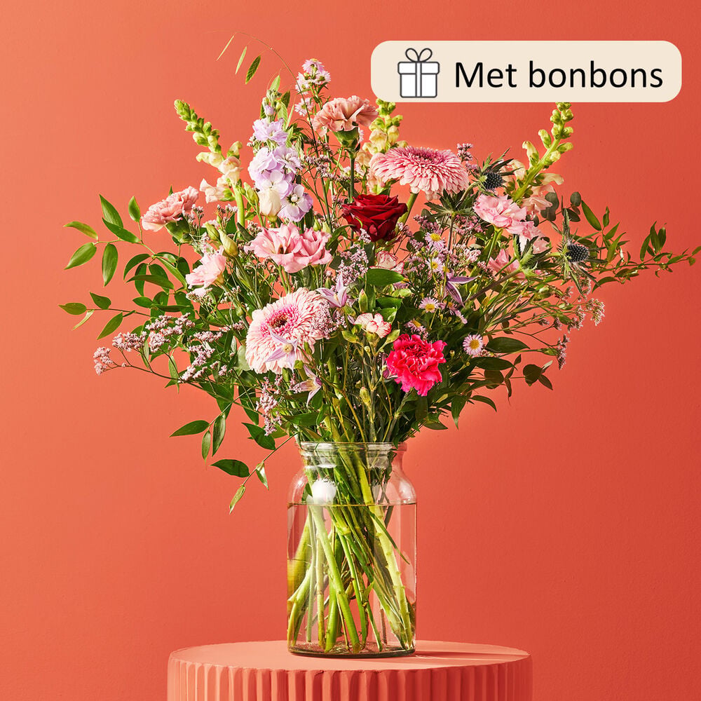 Lots of love bouquet (gift set with chocolate)