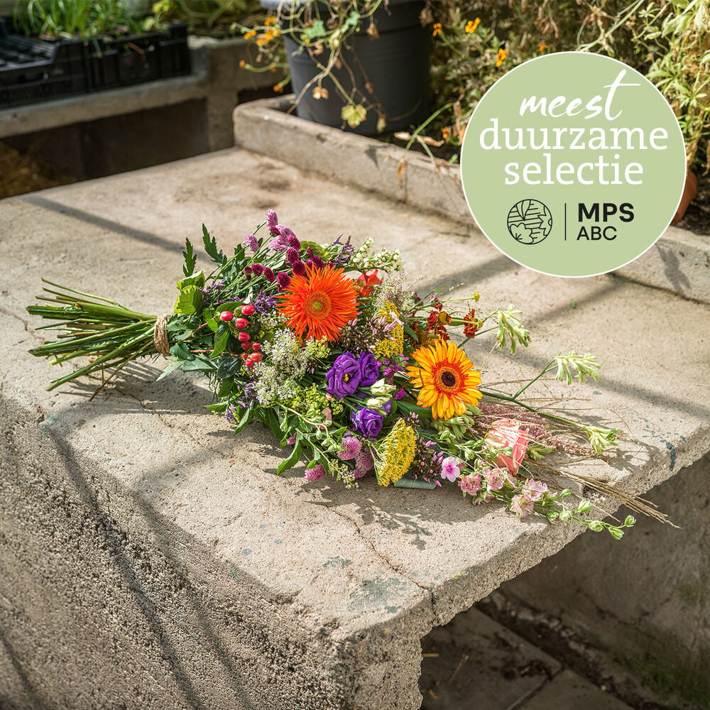 Duurzaam kleurrijk rouwboeket
