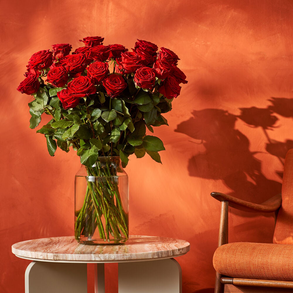 Luxurious red roses bouquet